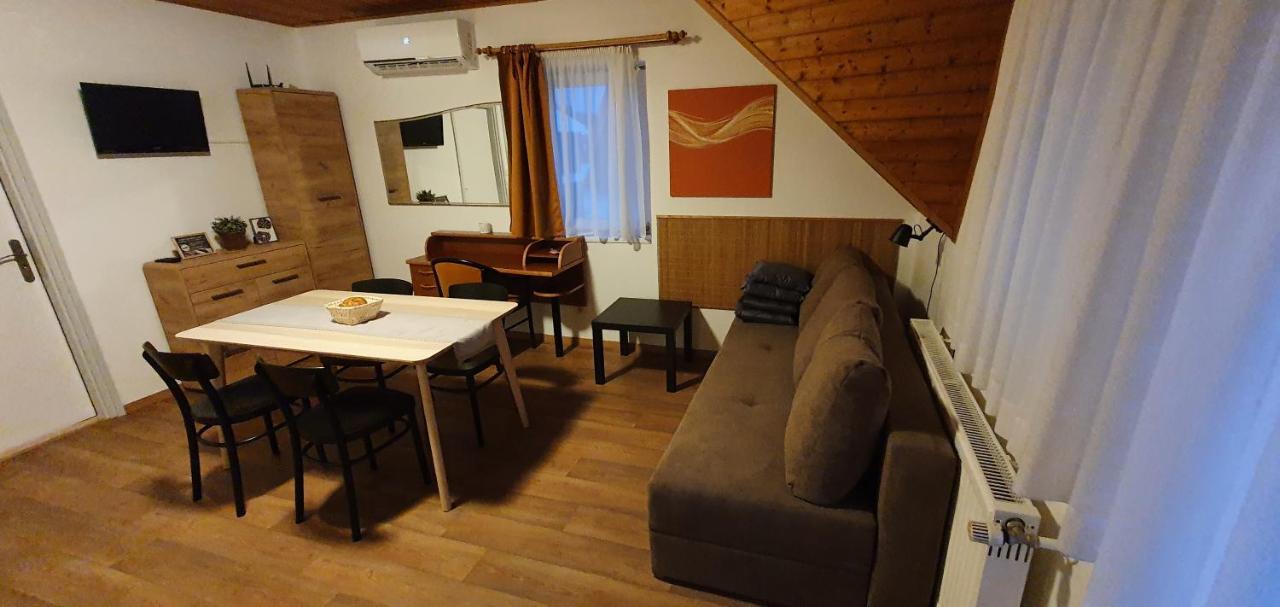 Forrest Apartman Gyenesdiás Eksteriør bilde